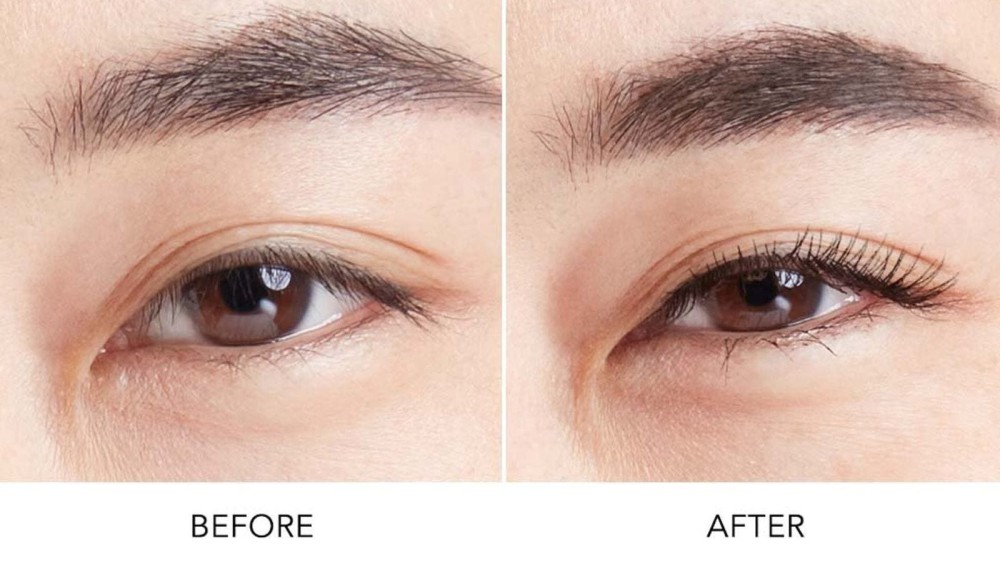 Before and after comparison of a woman's lashes after using the Liquid Lash Extensions Mascara. 